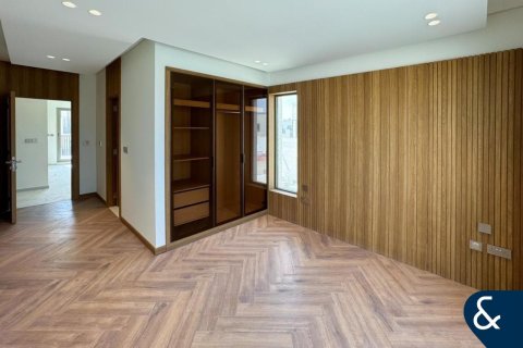 Villa in Jumeirah Golf Estates, Dubai 3 bedrooms, 195 sq.m. № 76247 - photo 5