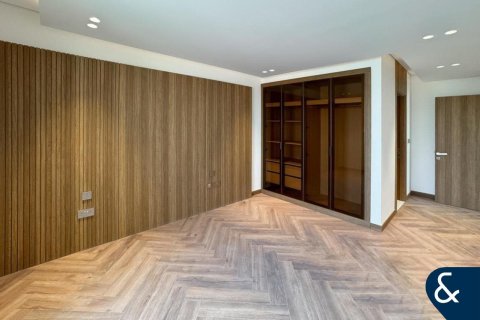 Villa in Jumeirah Golf Estates, Dubai 3 bedrooms, 195 sq.m. № 76247 - photo 18