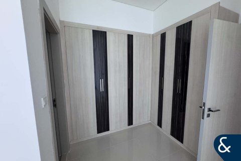 Apartment in Jumeirah Village Circle, Dubai 2 bedrooms, 2358 sq.m. № 76258 - photo 9