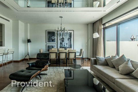 Villa en Dubai, 3 dormitorios, 181.2 m², № 1630 - foto 2