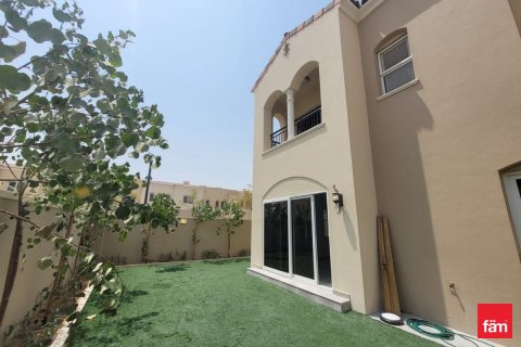 Adosado en Dubai, 3 dormitorios, 180 m², № 76140 - foto 4