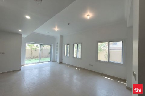 Adosado en Dubai, 3 dormitorios, 180 m², № 76140 - foto 6