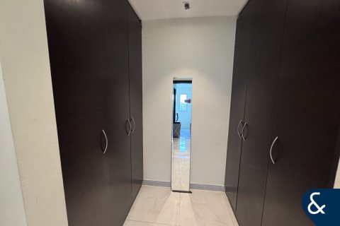 Villa in District 8A, Jumeirah Village Triangle, Dubai 3 bedrooms, 250 sq.m. № 76094 - photo 25