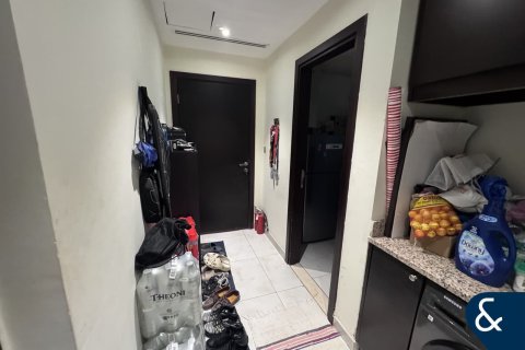 Villa in District 8A, Jumeirah Village Triangle, Dubai 3 bedrooms, 250 sq.m. № 76094 - photo 27