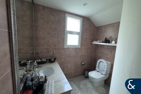 Villa in District 8A, Jumeirah Village Triangle, Dubai 3 bedrooms, 250 sq.m. № 76094 - photo 26