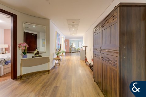 Apartment in Marina Tower, Dubai Marina, Dubai 3 bedrooms, 252 sq.m. № 76093 - photo 9