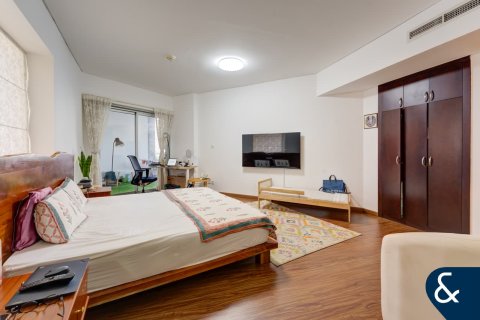 Apartment in Marina Tower, Dubai Marina, Dubai 3 bedrooms, 252 sq.m. № 76093 - photo 12