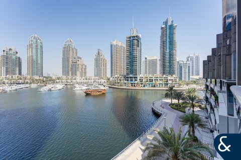 Apartment in Marina Tower, Dubai Marina, Dubai 3 bedrooms, 252 sq.m. № 76093 - photo 3