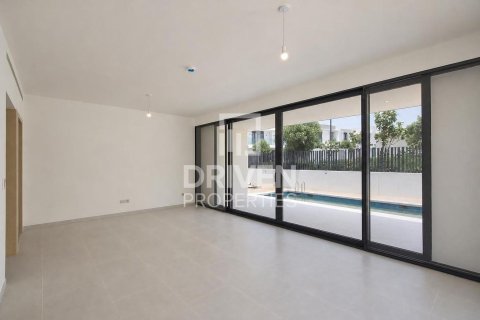 Villa in Jebel Ali, Dubai 5 bedrooms, 715.73 sq.m. № 127840 - photo 6