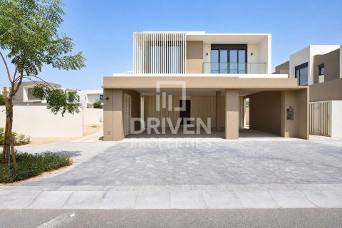Villa à Jebel Ali, Dubai, 5 chambres, 715.73 m², № 127840