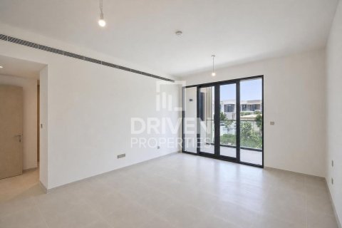 Villa in Jebel Ali, Dubai 5 bedrooms, 715.73 sq.m. № 127840 - photo 14