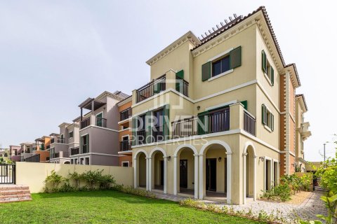 Villa in Jumeirah, Dubai 4 bedrooms, 384.99 sq.m. № 127838