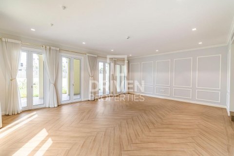 Villa in Jumeirah, Dubai 4 bedrooms, 384.99 sq.m. № 127838 - photo 6