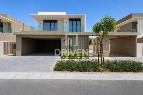 Villa in Jebel Ali, Dubai 4 bedrooms, 640.01 sq.m. № 127839 - photo 27
