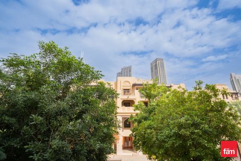Apartment in Old Town, Dubai 1 bedroom, 90 sq.m. № 109427 - photo 2