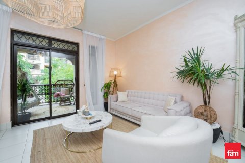 Apartment in Old Town, Dubai 1 bedroom, 90 sq.m. № 109427 - photo 14