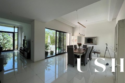 Villa in DAMAC Hills (Akoya by DAMAC), Dubai 4 bedrooms, 445 sq.m. № 42367 - photo 10
