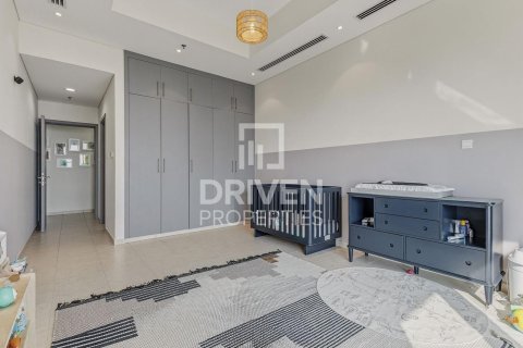 Ático en Dubai Internet City, Dubai, 3 dormitorios, 487.46 m², № 126388 - foto 12