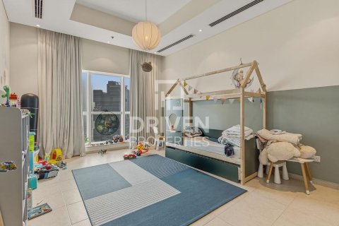 Ático en Dubai Internet City, Dubai, 3 dormitorios, 487.46 m², № 126388 - foto 11