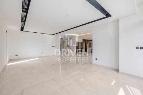 Villa en Golf Place, Dubai Hills Estate, Dubai, 5 dormitorios, 560 m², № 20779 - foto 3