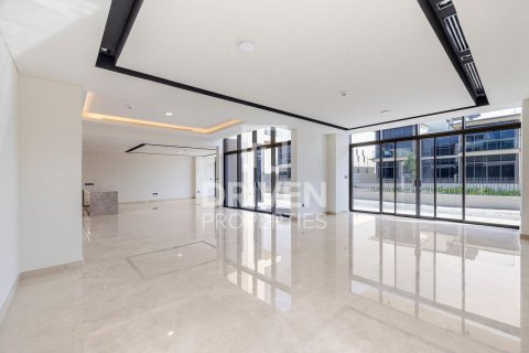 Villa en Golf Place, Dubai Hills Estate, Dubai, 5 dormitorios, 560 m², № 20779 - foto 1