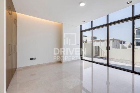 Villa en Golf Place, Dubai Hills Estate, Dubai, 5 dormitorios, 560 m², № 20779 - foto 24
