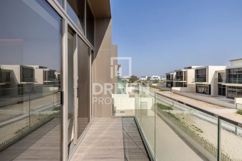 Villa en Golf Place, Dubai Hills Estate, Dubai, 5 dormitorios, 560 m², № 20779 - foto 6