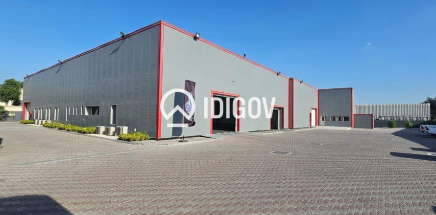Warehouse in Al Quoz, Dubai 3716.12 sq.m. № 121118