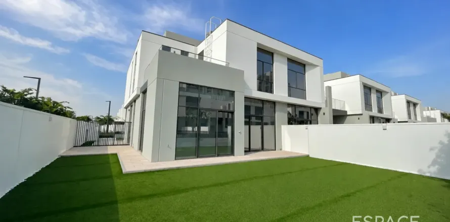 Townhouse in Al Furjan, Dubai 4 bedrooms, 279 sq.m. № 122722
