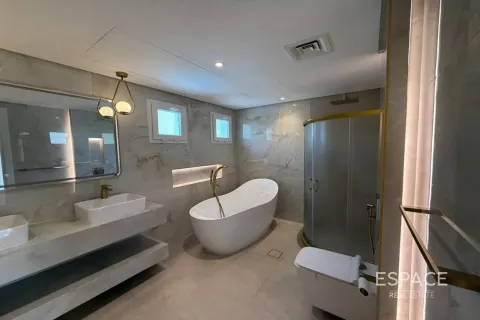 Villa in Meadows, Dubai 5 bedrooms, 391 sq.m. № 122720 - photo 10