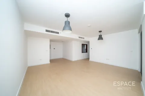 Apartamento en Jumeirah Beach Residence, Dubai, 3 dormitorios, 175 m², № 122723 - foto 4