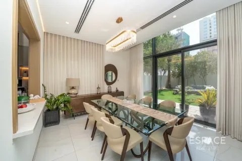 Villa in Al Furjan, Dubai 4 bedrooms, 331 sq.m. № 122724 - photo 5