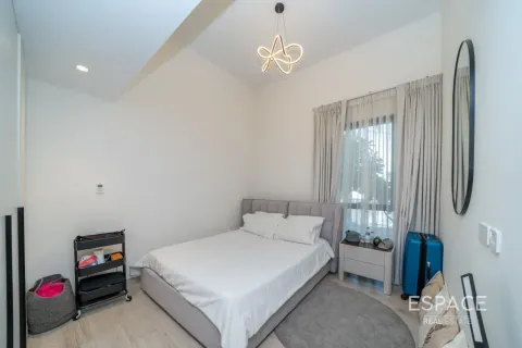 Villa in Al Furjan, Dubai 4 bedrooms, 331 sq.m. № 122724 - photo 12