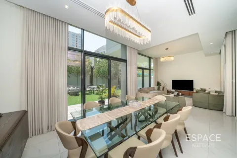 Villa in Al Furjan, Dubai 4 bedrooms, 331 sq.m. № 122724 - photo 6
