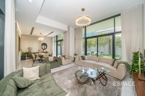Villa in Al Furjan, Dubai 4 bedrooms, 331 sq.m. № 122724 - photo 3