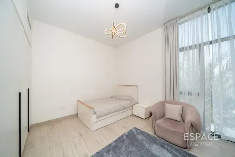 Villa in Al Furjan, Dubai 4 bedrooms, 331 sq.m. № 122724 - photo 14