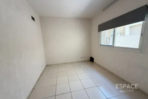 Villa in Springs 10, The Springs, Dubai 3 bedrooms, 283 sq.m. № 122726 - photo 5