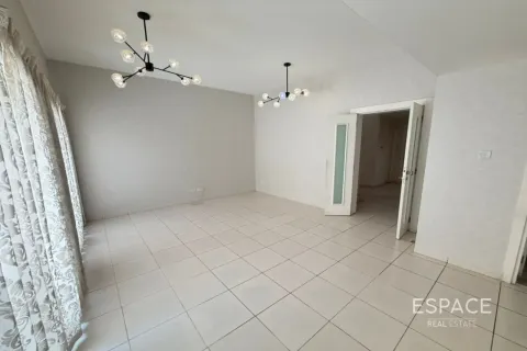 Villa in Springs 10, The Springs, Dubai 3 bedrooms, 283 sq.m. № 122726 - photo 7