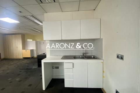 Oficina en Sheikh Zayed Road, Dubai, 150 m², № 55307 - foto 7