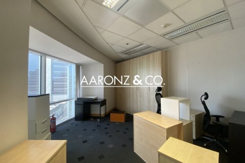 Oficina en Sheikh Zayed Road, Dubai, 150 m², № 55307 - foto 3