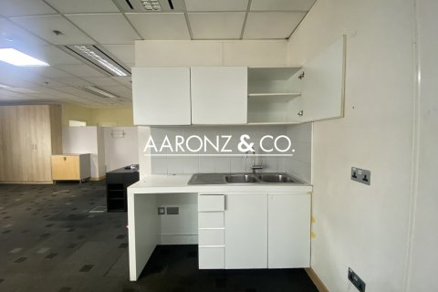 Oficina en Sheikh Zayed Road, Dubai, 150 m², № 55307 - foto 8