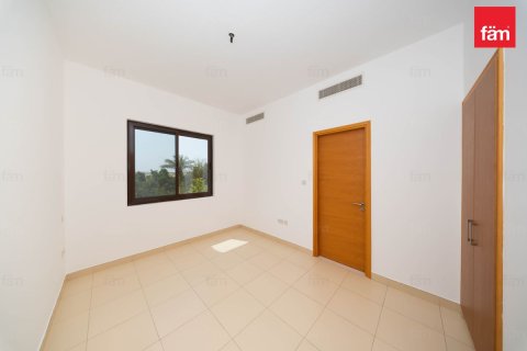 Villa in Reem, Dubai 3 bedrooms, 212.1 sq.m. № 135339 - photo 3
