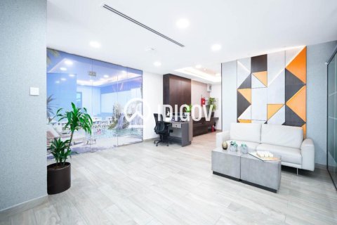 Oficina en Business Bay, Dubai, 179.77 m², № 121104 - foto 4