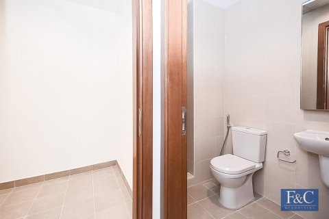 Apartment in Al Wasl, Dubai 2 bedrooms, 125 sq.m. № 103830 - photo 11
