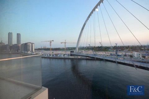 Квартира в Аль-Васле, Дубай, 2 спальни, 125м², № 103830