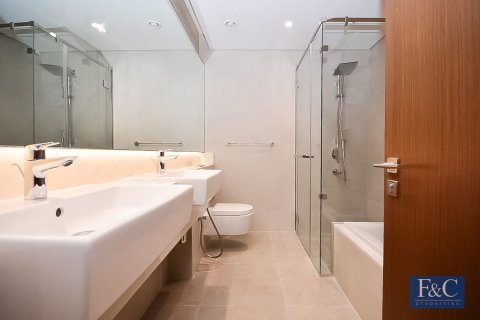 Apartment in Al Wasl, Dubai 2 bedrooms, 125 sq.m. № 103830 - photo 16