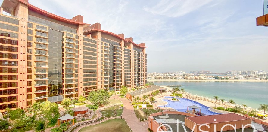 Apartamento en Tiara Residences, Palm Jumeirah, Dubai, 3 dormitorios, 15842 m², № 37941