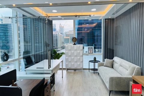 Снять в аренду офис в Бизнес-Бэе, Дубай: 41.2м², № 77960 - фото 7