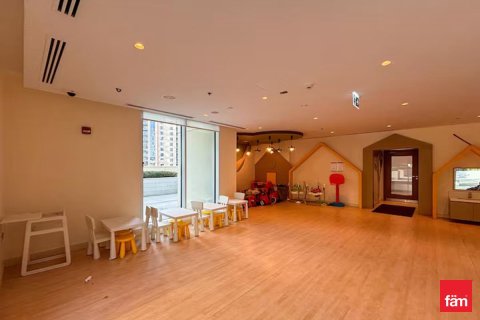 Снять в аренду квартиру в Дубае: 2 спальни, 104.7м², № 77961 - фото 15