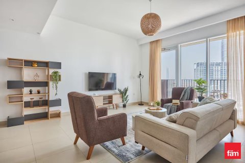 Снять в аренду квартиру в Дубае: 2 спальни, 104.7м², № 77961 - фото 1